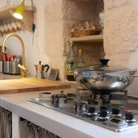 Intera Trulli Colle Specchia Villa *