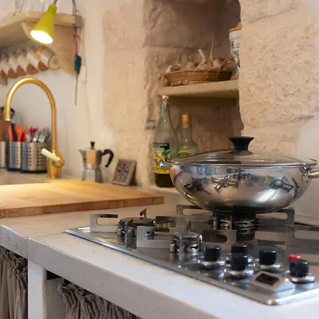 Trulli Colle Specchia Intera Cisternino